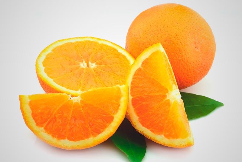 ¿La naranja engorda?